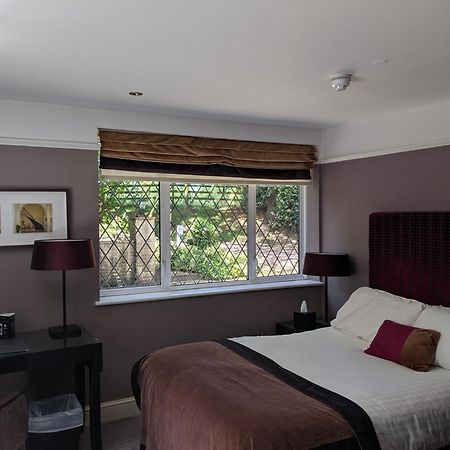 Hartsfield Manor Hotel Доркинг Екстериор снимка