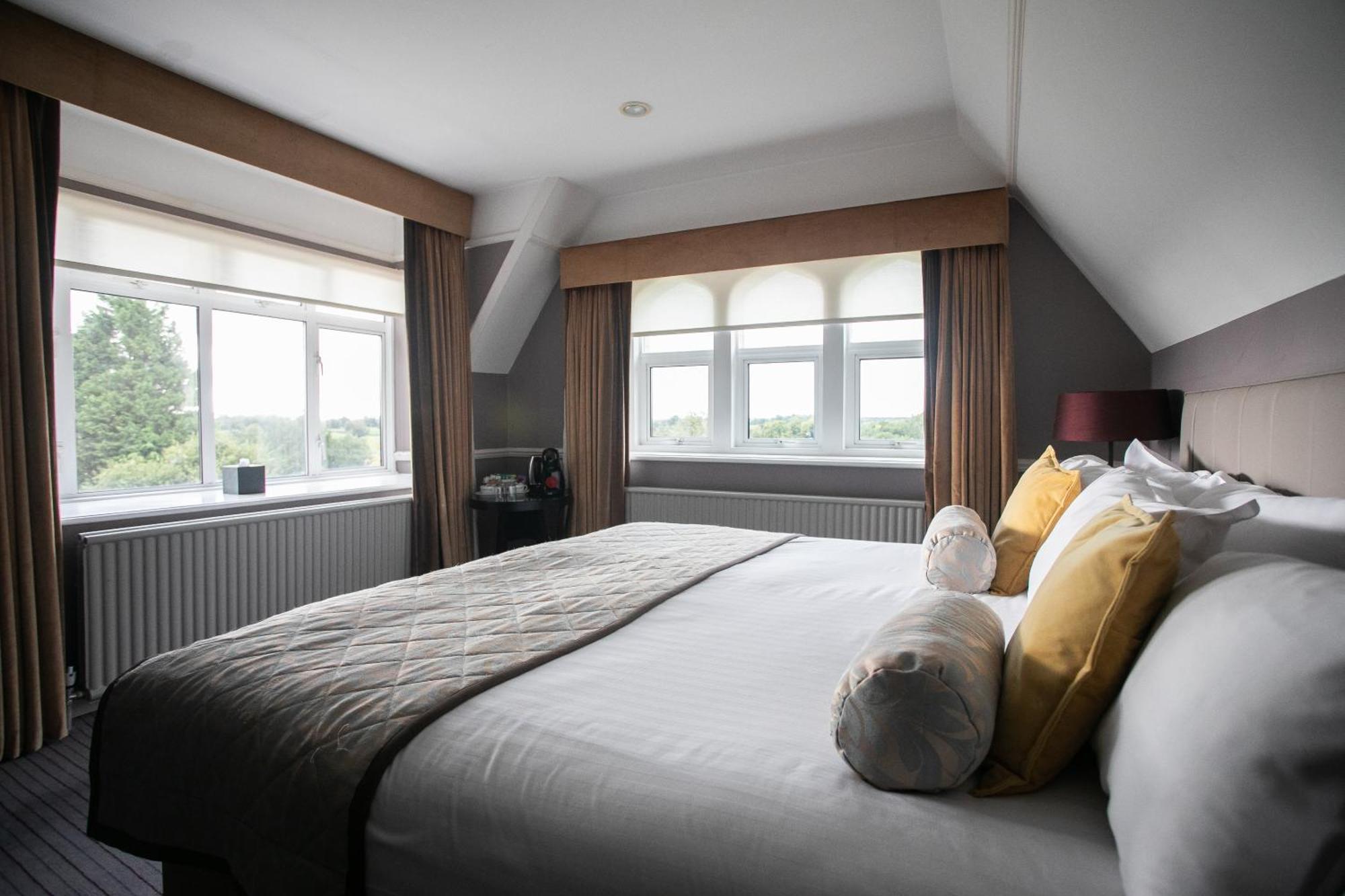 Hartsfield Manor Hotel Доркинг Стая снимка