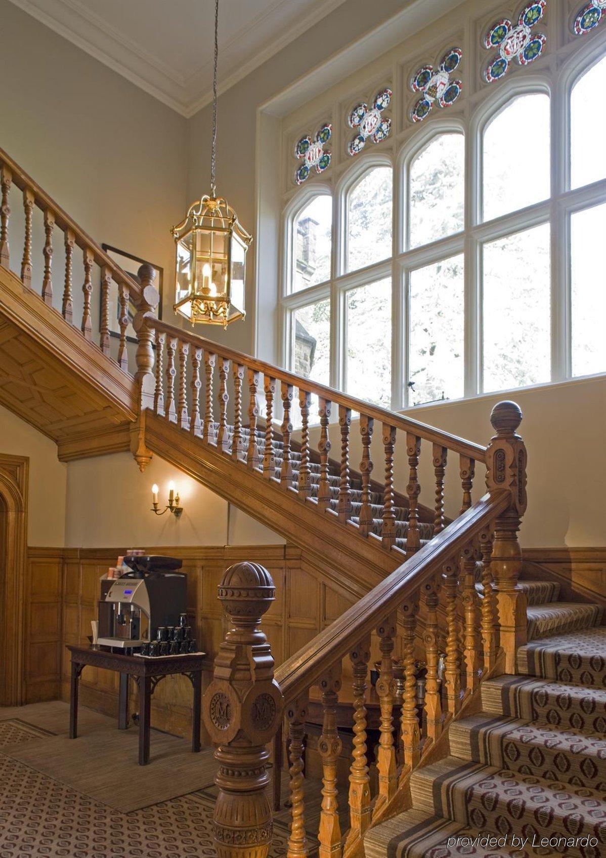 Hartsfield Manor Hotel Доркинг Интериор снимка