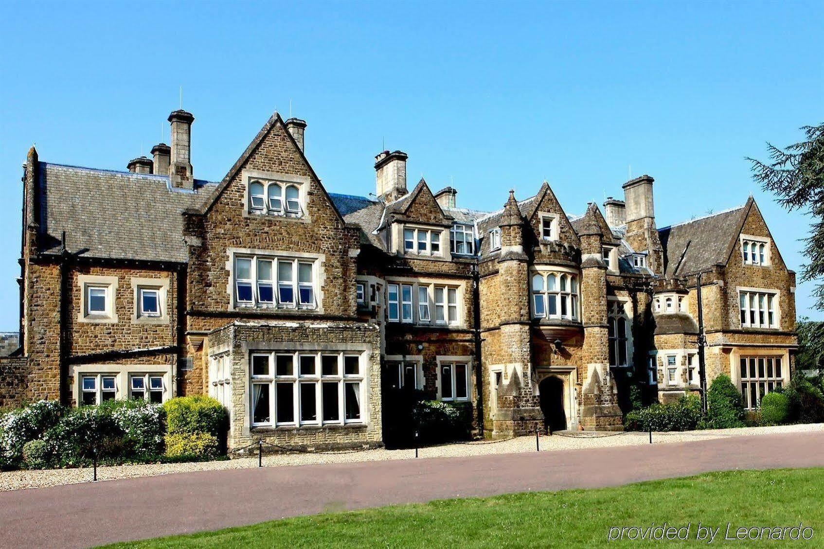 Hartsfield Manor Hotel Доркинг Екстериор снимка
